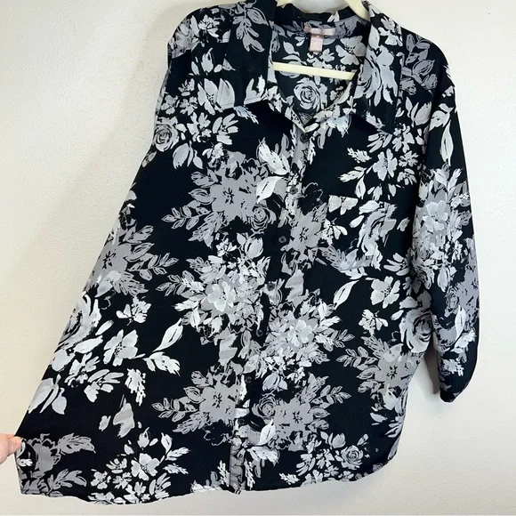 Floral Dark Romantic Button Up Black Gray Top Plus Size 3X Goth Whimsigoth Work - Picture 7 of 12